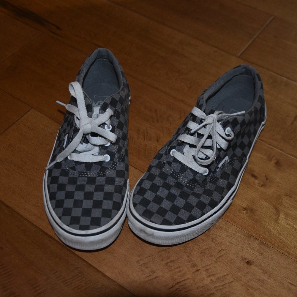 Vans - Picture 2 of 6